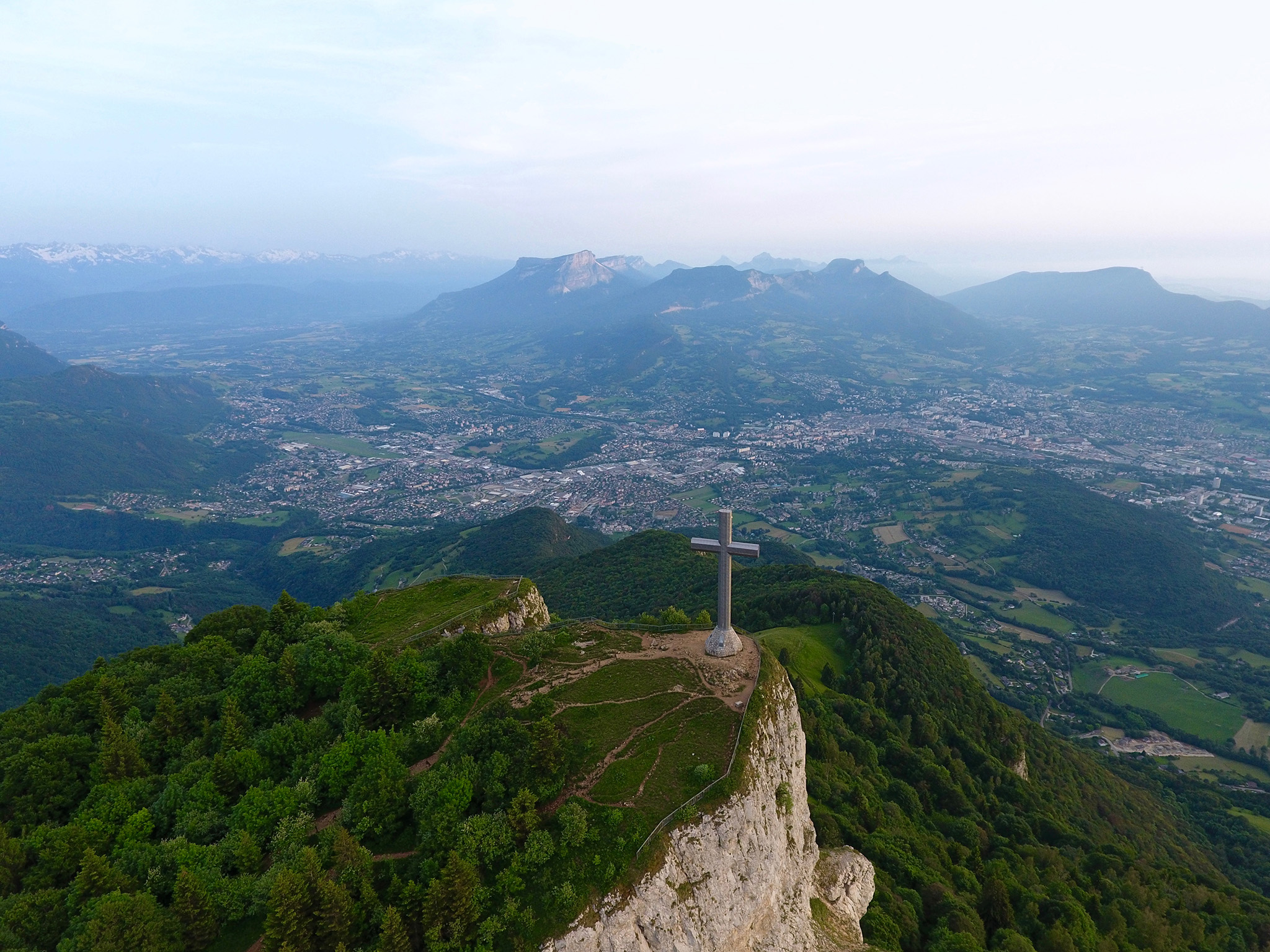 La croix et la combe