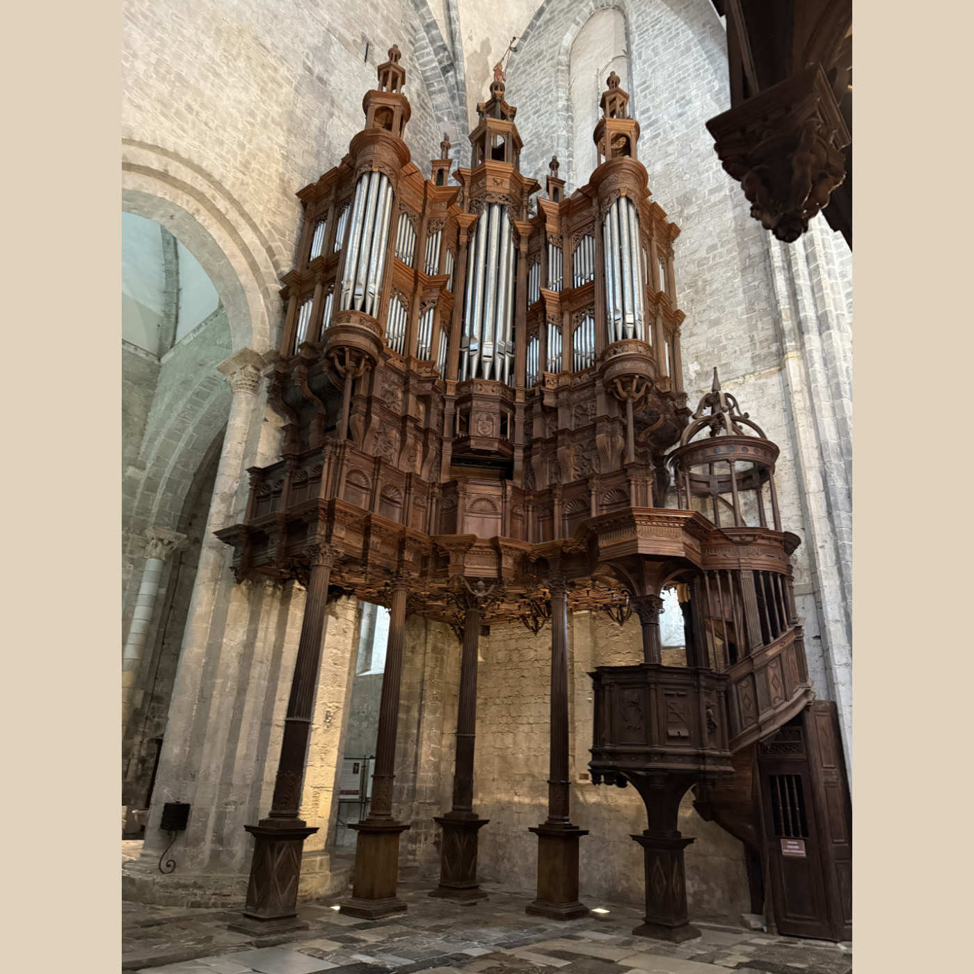 Il y avait un orgue ?